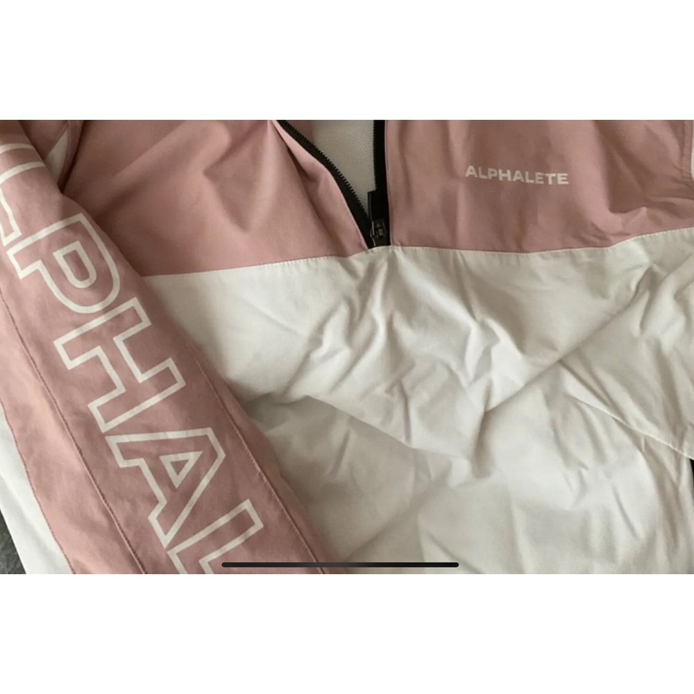 Alphalete windbreaker jacket
